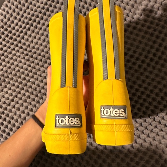 Toddler's totes Everywear® Charley Tall Rain Boot - Picture 2 of 4